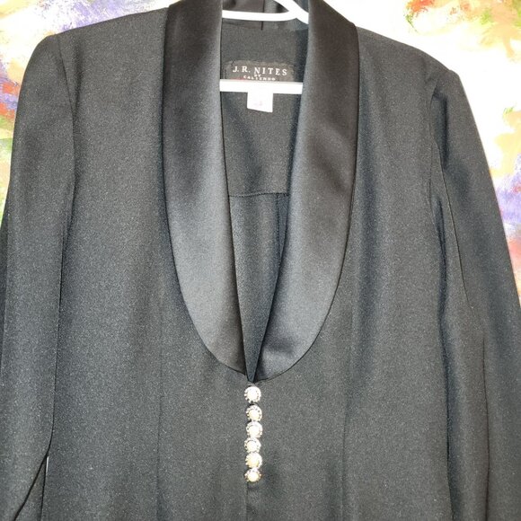 Gorgeous Vintage Womans Embellished Button Tuxedo Style Jacket - Picture 3 of 7